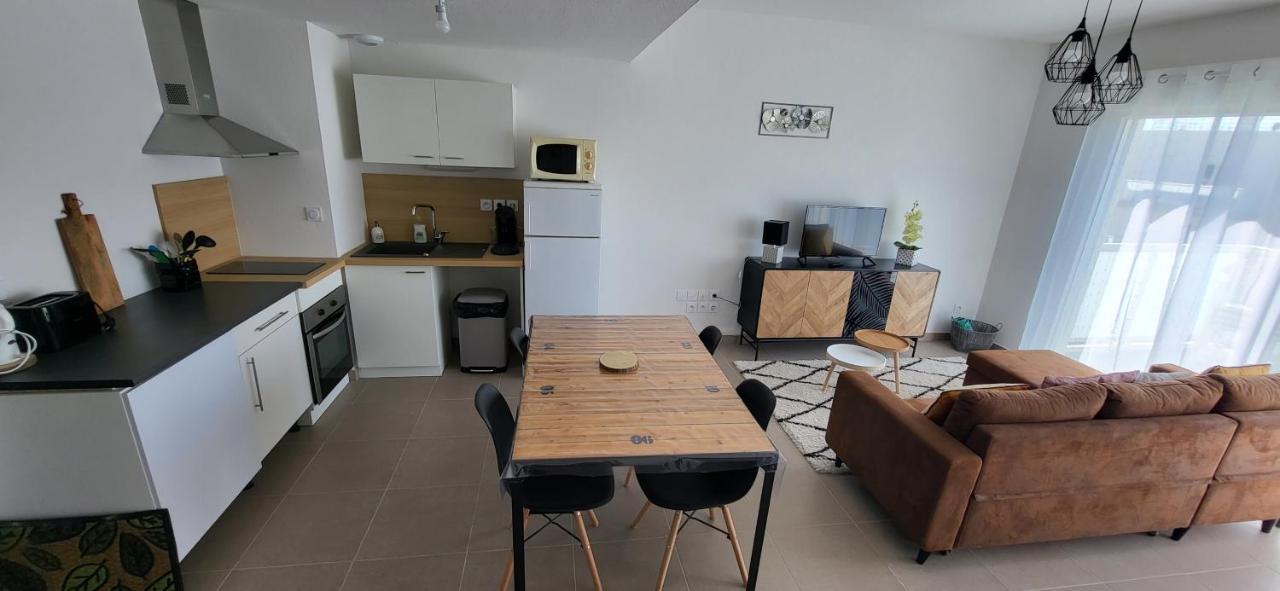 Appartement Avec Balcon/Terrasse Monteux Buitenkant foto